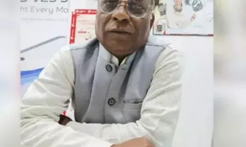 मंदिर से लौट  रहे व्यापारी नेता की गोली मारकर हत्या