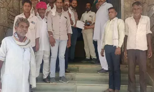 अमरतिया व खरेड़ ने की बड़ला में ही रहने की मांग