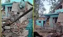 पहलगाम हमले के बाद प्रशासन का बड़ा एक्शन, त्राल में दो आतंकियों के घर चला बुलडोजर; अटैक में सामने आया था नाम पहलगाम हमले के बाद प्रशासन का बड़ा एक्शन, त्राल में दो आतंकियों के घर चला बुलडोजर; अटैक में सामने आया था नाम