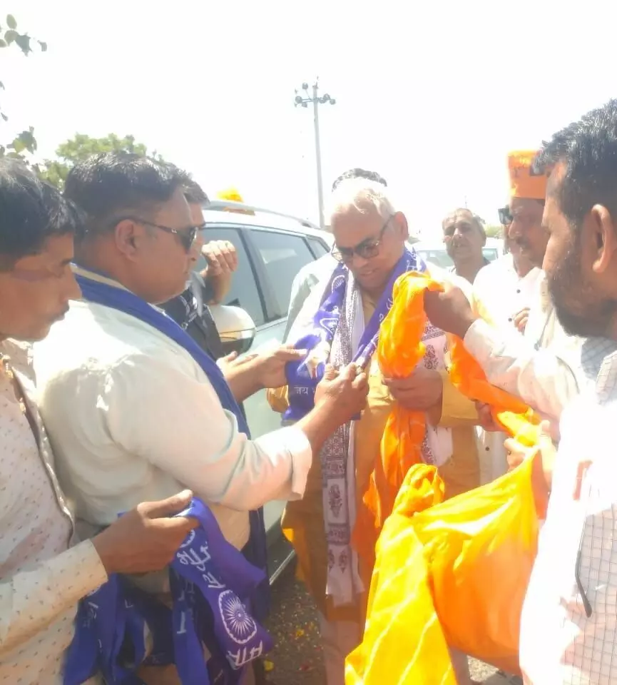 कैबिनेट मंत्री दिलावर के स्वागत में हुई तीखी नोक झोंक कैबिनेट मंत्री दिलावर के स्वागत में हुई तीखी नोक झोंक