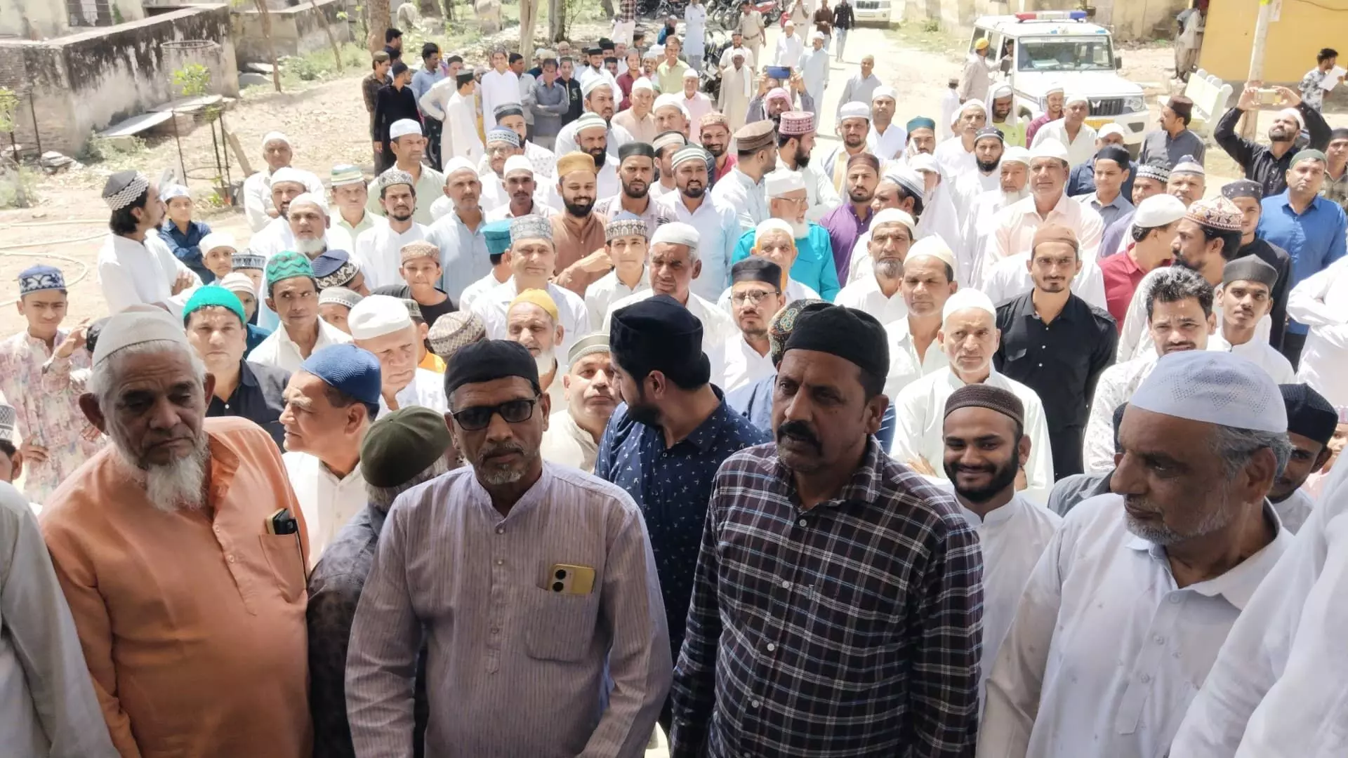 बदनोर कस्बे में आतंक के खिलाफ मुस्लिम समाज उतरा सड़को पर बदनोर कस्बे में आतंक के खिलाफ मुस्लिम समाज उतरा सड़को पर
