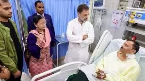 श्रीनगर में हमले में घायल हुए लोगों से की मुलाकात,बोले राहुल गांधी सरकार जो भी एक्शन लेगी हम साथ देंगे श्रीनगर में हमले में घायल हुए लोगों से की मुलाकात,बोले राहुल गांधी सरकार जो भी एक्शन लेगी हम साथ देंगे