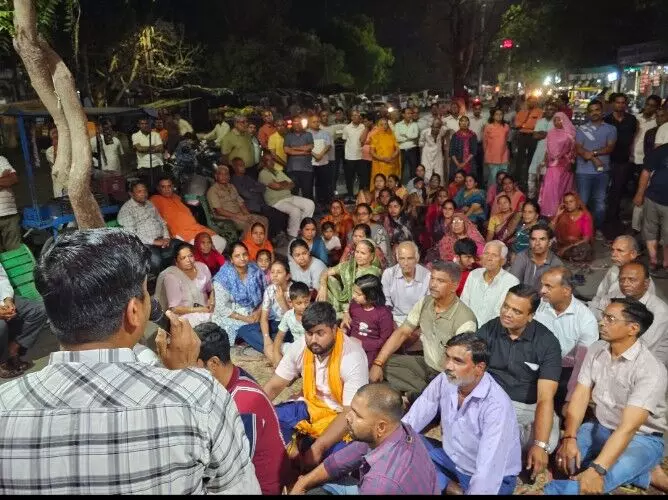 दिवंगत शहीदों को भावांजलि दी दिवंगत शहीदों को भावांजलि दी