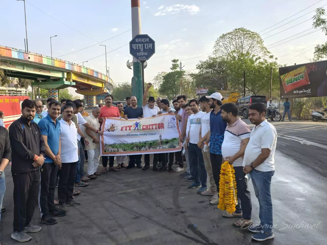 स्वच्छता के प्रति जागरूकता का संदेश घर-घर तक पहुंचाये- सी पी जोशी