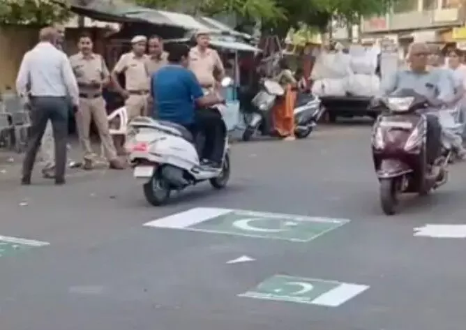 भीलवाड़ा की सड़को  पर पाकिस्तान मुर्दाबाद के पोस्टर चिपका किया विरोध प्रदर्शन