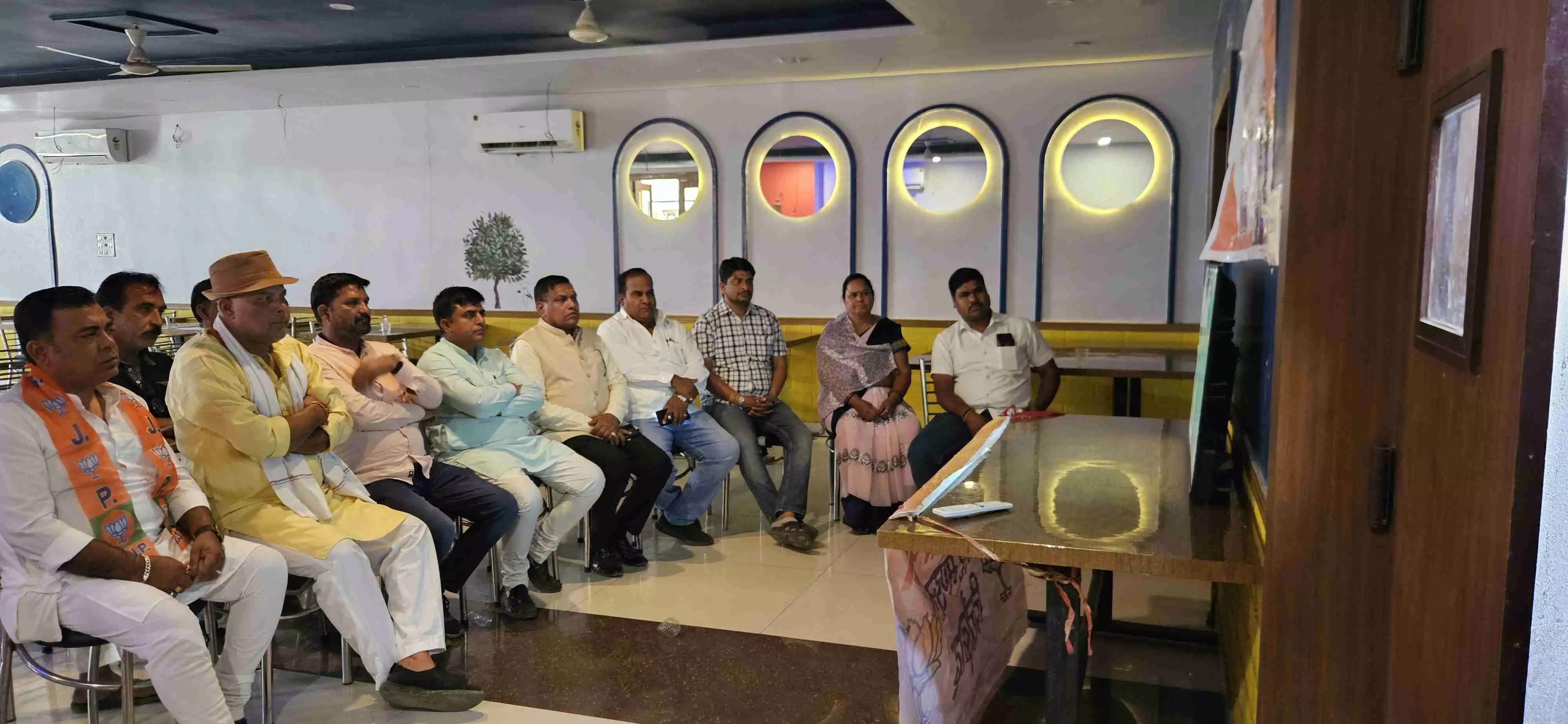 पूरा विश्व आतंकवाद के खिलाफ लड़ाई में 140 करोड़ भारतीयों के साथ खड़ा है-मन की बात में बोले पी एम मोदी पूरा विश्व आतंकवाद के खिलाफ लड़ाई में 140 करोड़ भारतीयों के साथ खड़ा है-मन की बात में बोले पी एम मोदी