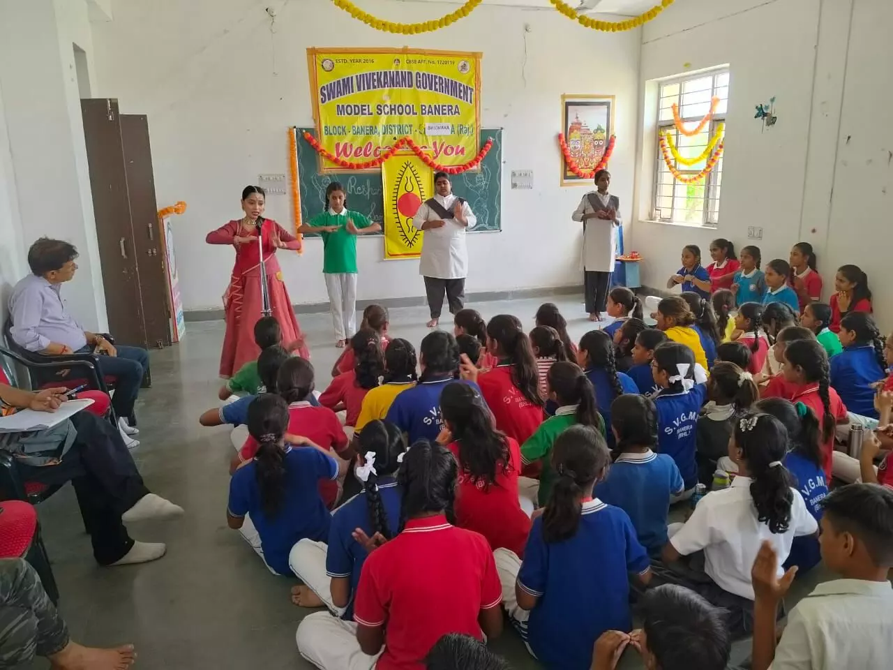 बनेड़ा के विद्यार्थियों ने सीखीं कत्थक नृत्य की विधाएं बनेड़ा के विद्यार्थियों ने सीखीं कत्थक नृत्य की विधाएं