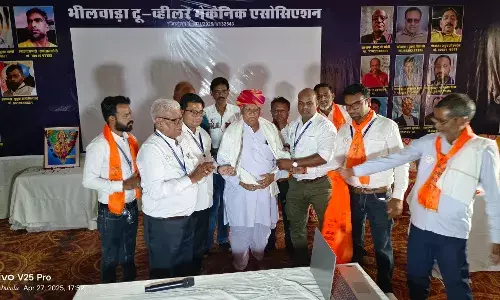 *टू व्हीलर मैकेनिकों का स्नेह मिलन संपन्न*