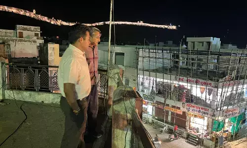 जिला कलक्टर ने किया पुलिस कंट्रोल रूम का औचक निरीक्षण