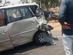 सीकर में गूगल मैप के चक्कर में लगाए कार के ब्रेक , ट्रेलर से टकराई 3 कारें,  एयरबैग से बची 5 की जान