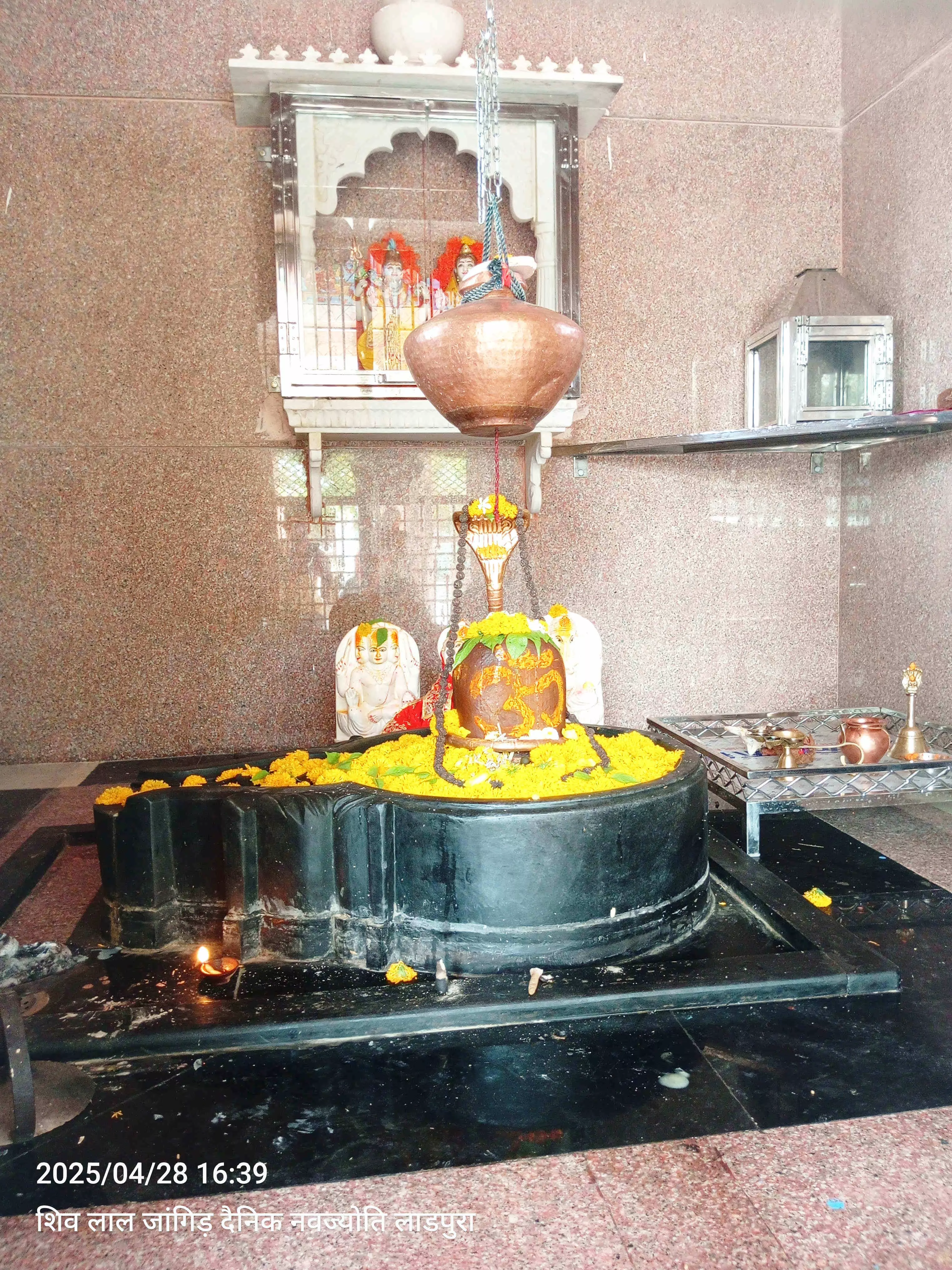 लाडपुरा में साबलेश्वर महादेव के महंत ने की अग्नि तपस्या लाडपुरा में साबलेश्वर महादेव के महंत ने की अग्नि तपस्या