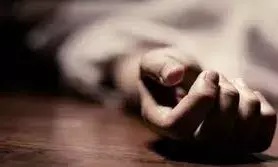 प्लास्टर कार्य के लिए रखी गई सीमेंट की बोरियां गिरी, दबने से दो बच्चों की मौत