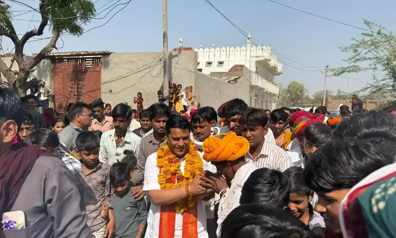 विधायक बैरवा रहे बनेड़ा विधानसभा क्षेत्र में दौरे पर