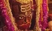 अक्षय तृतीया पर आज बाबा महाकाल को मस्तक पर लगाया त्रिपुंड, फिर रमाई भस्म और लगाया तरबूज-खरबूजे का भोग अक्षय तृतीया पर आज बाबा महाकाल को मस्तक पर लगाया त्रिपुंड, फिर रमाई भस्म और लगाया तरबूज-खरबूजे का भोग