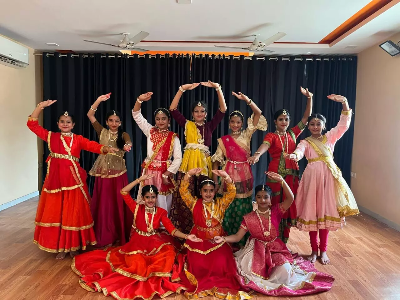 विश्व नृत्य दिवस 2025 कान्हा तोसे हृदय ना जोडूगी विश्व नृत्य दिवस 2025 कान्हा तोसे हृदय ना जोडूगी