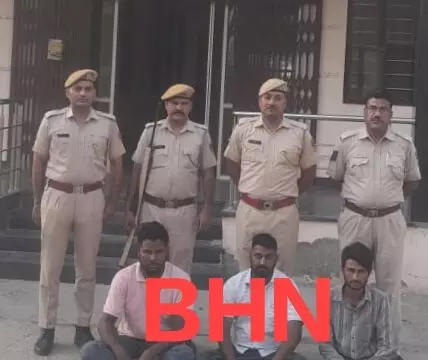 कोबरा गैंग के लीडर व हरिपुरा के दो चचेरे भाइयों को ठिकाने लगाने के लिए मंदसौर से 65 हजार रुपये में खरीदी थी 2 पिस्टल कोबरा गैंग के लीडर व हरिपुरा के दो चचेरे भाइयों को ठिकाने लगाने के लिए मंदसौर से 65 हजार रुपये में खरीदी थी 2 पिस्टल