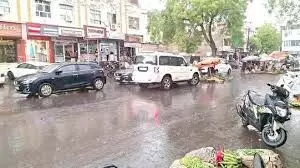 शाहपुरा में गुरुवार रात को तेज बारिश के साथ ओलावृष्टि, गर्मी से मिली राहत शाहपुरा में गुरुवार रात को तेज बारिश के साथ ओलावृष्टि, गर्मी से मिली राहत