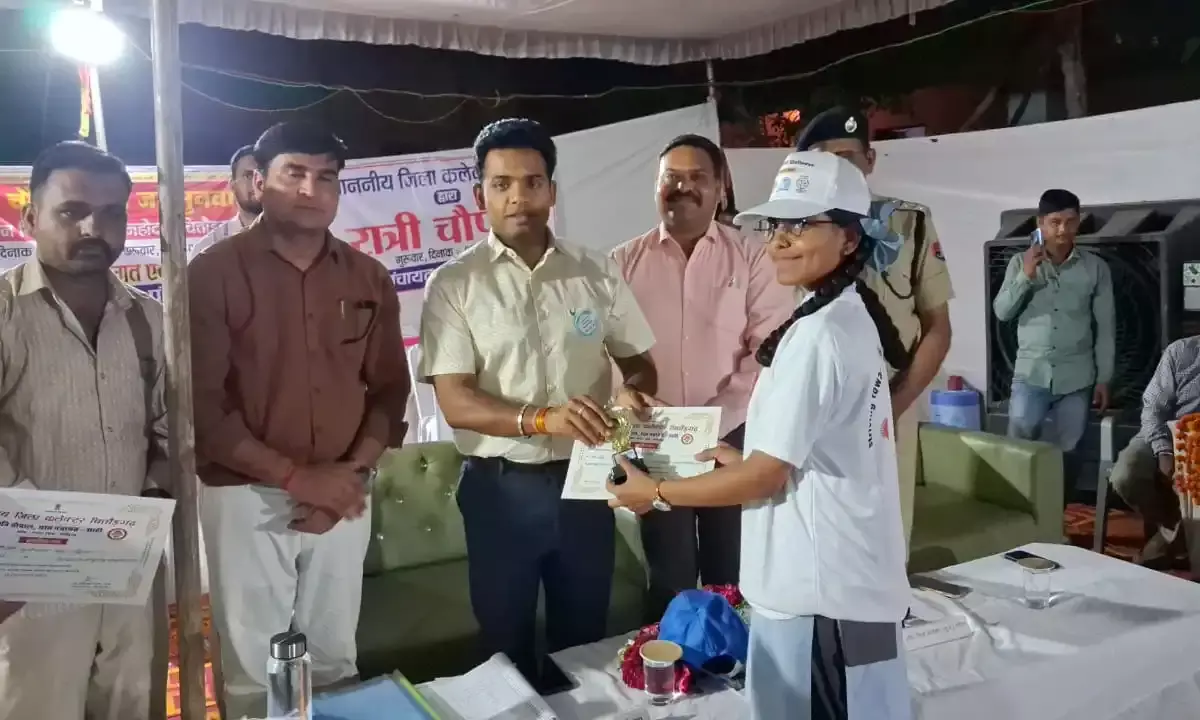 ग्रामीण समस्याओं का मौके पर हुआ त्वरित समाधान, 21 विद्यार्थियों और भामाशाहों का हुआ सम्मान