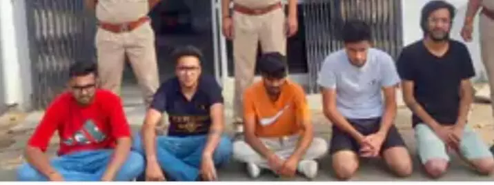 सेठी फार्म हाउस पर  चल रही थी रेव पार्टी, आधी रात पुलिस ने मारा छापा, दो दिल्ली की लड़कियों सहित पांच बालिग और सात नाबालिग पकड़े