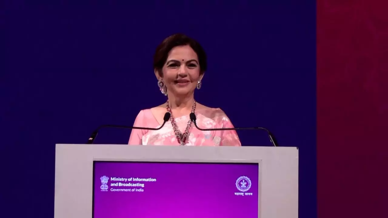 दुनिया के कंटेंट, फैशन और अध्यात्म पर छाने को तैयार हैं भारत: नीता अंबानी दुनिया के कंटेंट, फैशन और अध्यात्म पर छाने को तैयार हैं भारत: नीता अंबानी
