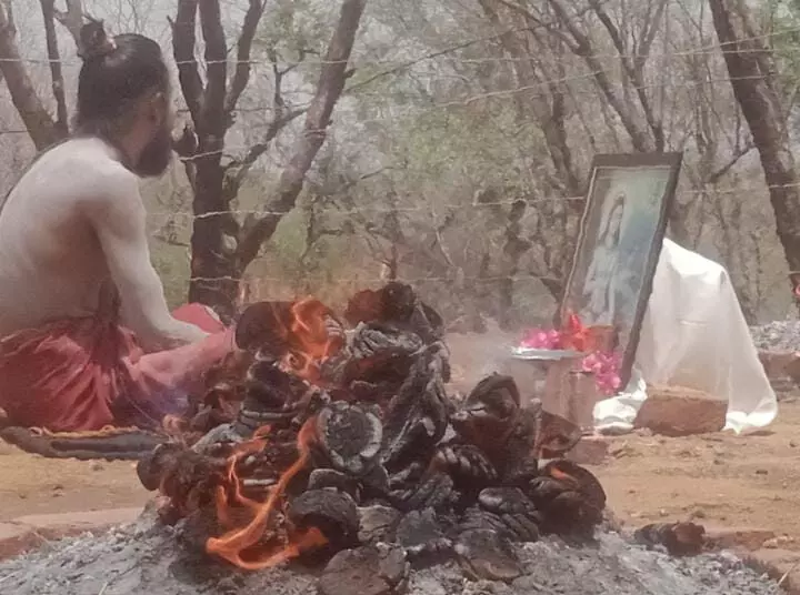 लाडपुरा में साबलेश्वर महादेव के महंत ने भारत को विश्व गुरु बनाना ही अग्नि तपस्या का उद्देश्य