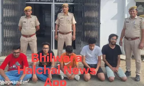 फार्म हाउस पर पड़ी पुलिस की रेड, 7 नाबालिगों, 2 युवतियों सहित 14 को पकड़ा