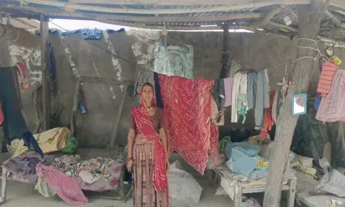 जनसुनवाई में मिली राहत, महिला को मिला आवास योजना में स्थान