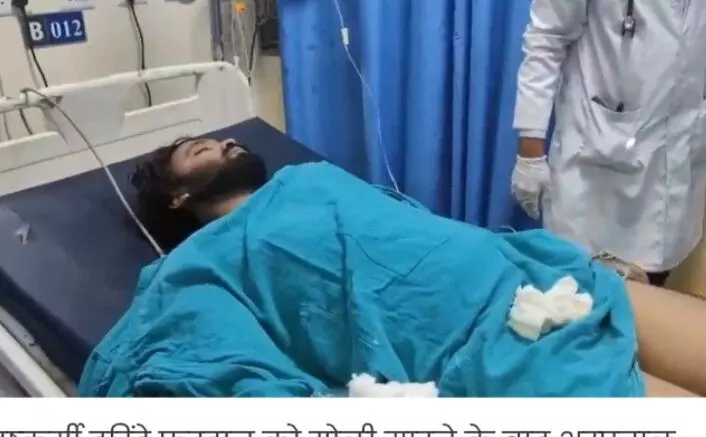 दरिंदा फरहान को पुलिस ने पैर में मारी गोली,एसआई की रिवॉल्वर छीनकर भागने की कर रहा था कोशिश दरिंदा फरहान को पुलिस ने पैर में मारी गोली,एसआई की रिवॉल्वर छीनकर भागने की कर रहा था कोशिश