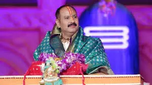 कथावाचक पंडित प्रदीप मिश्रा बोले-,लड़कियों की नाभि शरीर की जड़, उसे वस्त्र से ढककर रखना चाहिए कथावाचक पंडित प्रदीप मिश्रा बोले-,लड़कियों की नाभि शरीर की जड़, उसे वस्त्र से ढककर रखना चाहिए