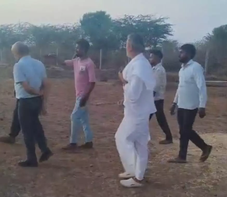 विधायक कोठारी ने किया श्री देवनारायण गौशाला का अवलोकन विधायक कोठारी ने किया श्री देवनारायण गौशाला का अवलोकन