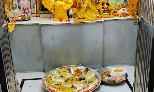राधे गोविंद मंदिर में 56 भोग व ध्वजा का आयोजन