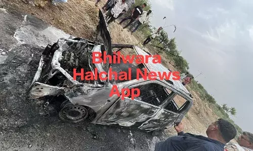 चलती वेगन आर कार भभकी, चालक ने सतर्कता बरतकर खुद को बचाया