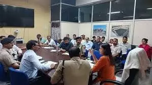 ब्लैकआउट के समय किसी भी तरह की रोशनी न करने के निर्देश ब्लैकआउट के समय किसी भी तरह की रोशनी न करने के निर्देश