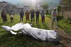 बठिंडा:अज्ञात विमान दुर्घटनाग्रस्त, एक की मौत,नौ घायल बठिंडा:अज्ञात विमान दुर्घटनाग्रस्त, एक की मौत,नौ घायल