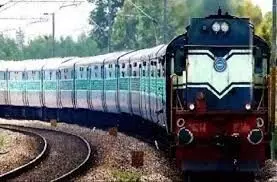 ऑपरेशन सिंदूर के बाद एक्टिव मोड पर भारतीय रेलवे, ट्रेन और स्टेशनों पर बढ़ाई सुरक्षा ऑपरेशन सिंदूर के बाद एक्टिव मोड पर भारतीय रेलवे, ट्रेन और स्टेशनों पर बढ़ाई सुरक्षा