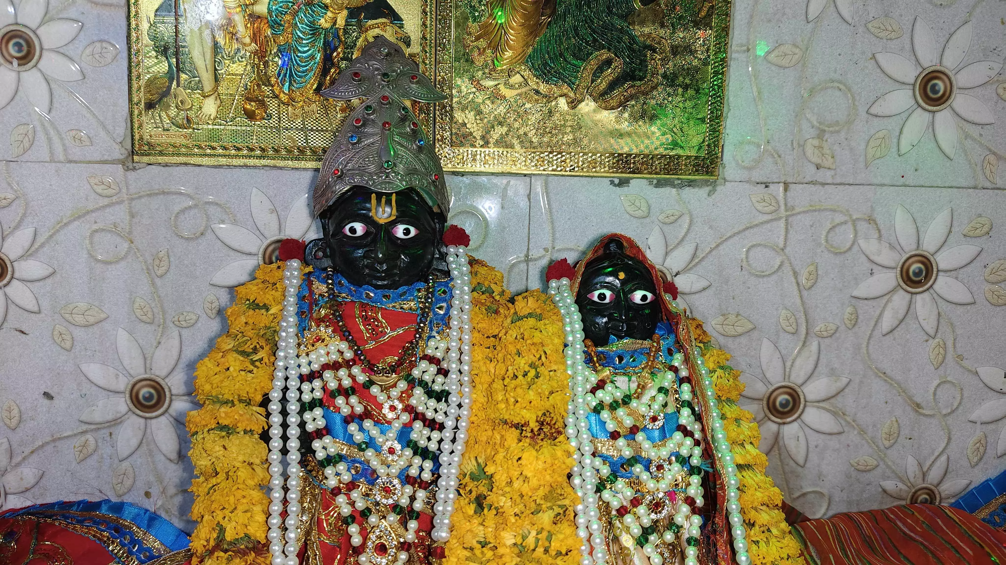 चारभुजा नाथ व तेजाजी की वर्षगांठ मनाई चारभुजा नाथ व तेजाजी की वर्षगांठ मनाई