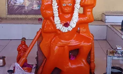 भारतीय सेना के ऑपरेशन सिन्दूर की सफलता पर श्री कामधेनु बालाजी क़ो चढ़ाया सिंदुरी चोला