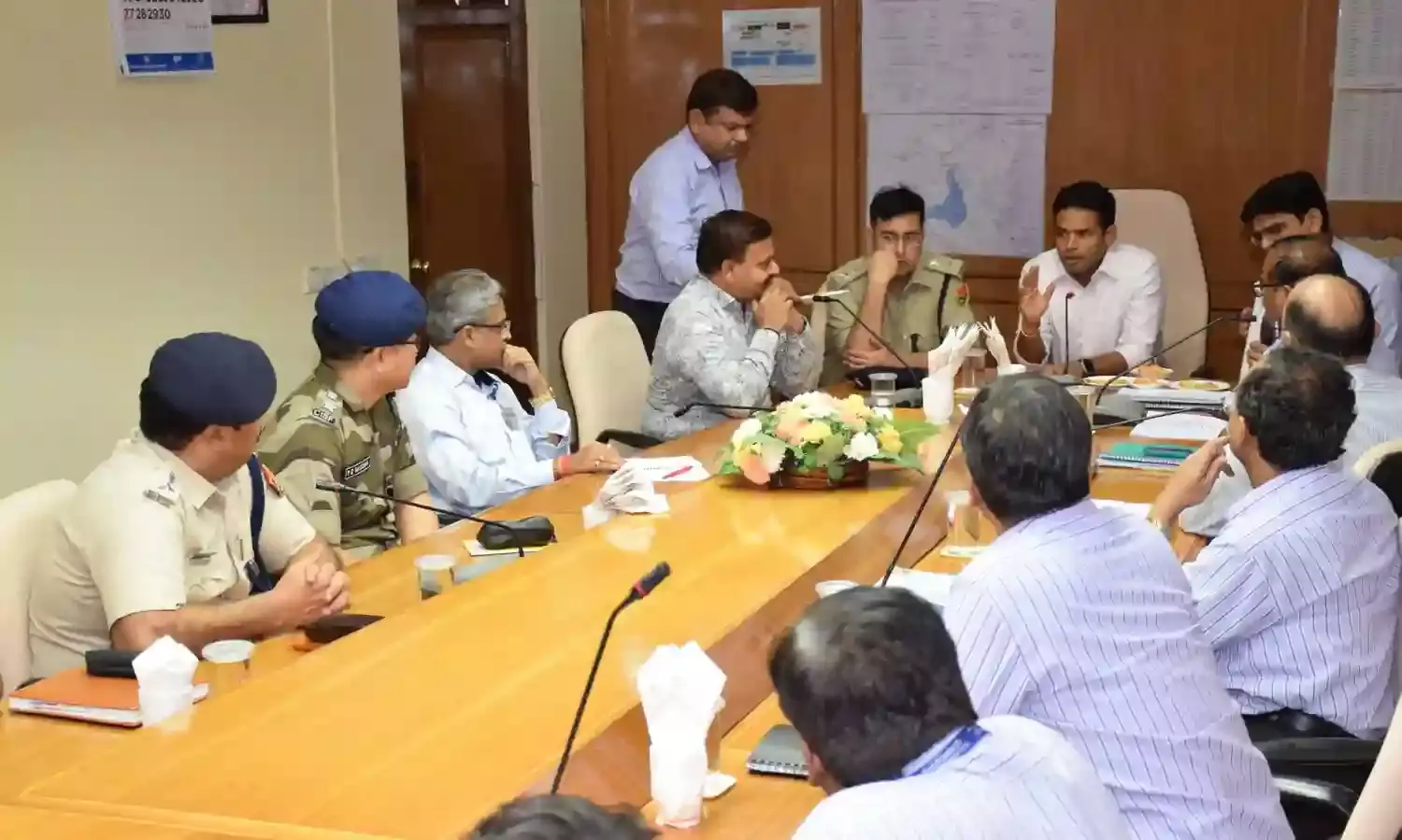 रावतभाटा परमाणु बिजली घर में रेडिएशन इमरजेंसी को लेकर जिला कलक्टर एवं जिला पुलिस अधीक्षक ने ली अधिकारियों की बैठक