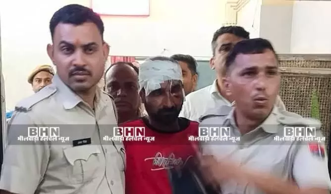 जिला जेल में करवाई शिनाख्त परेड़ , फायरिंग के आरोपित लोकेश के चेहरे से उतरा नकाब जिला जेल में करवाई शिनाख्त परेड़ , फायरिंग के आरोपित लोकेश के चेहरे से उतरा नकाब
