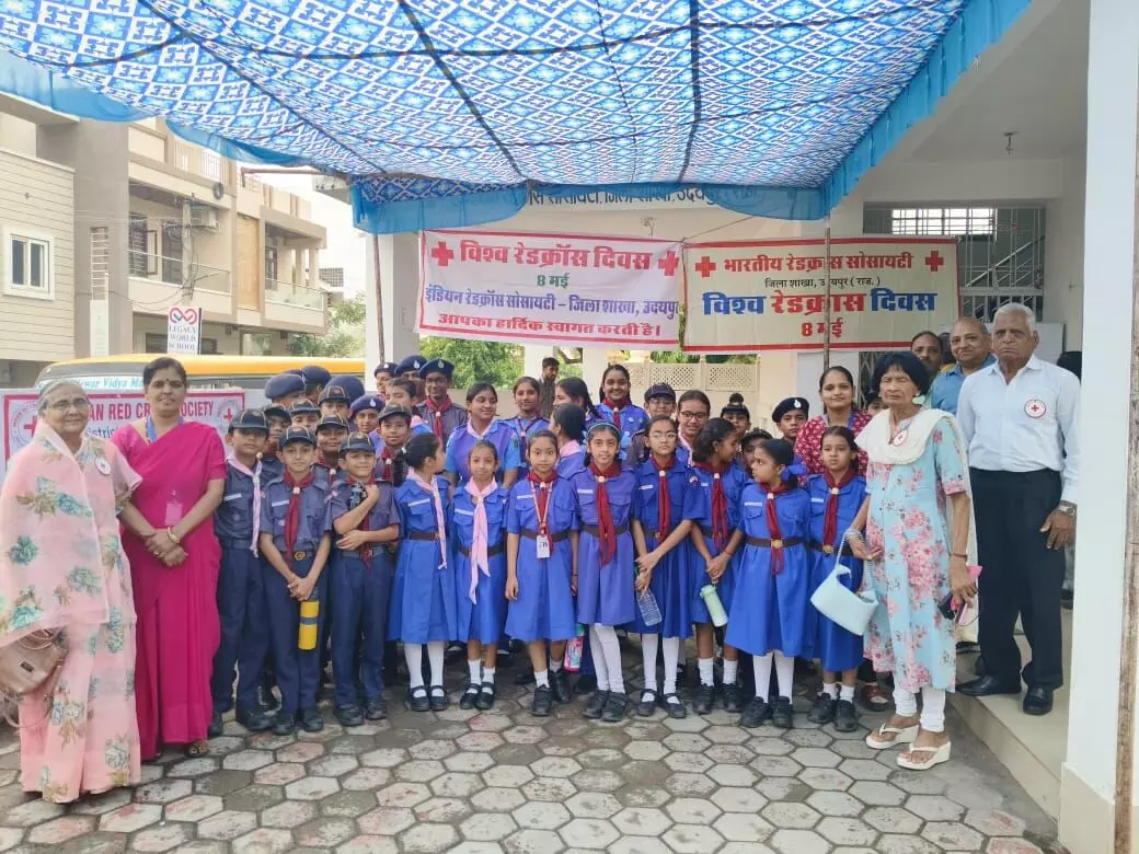अंतराष्ट्रीय रेड क्रॉस दिवस पर त्रिदिवसीय विशेष सेवा कार्यक्रम अंतराष्ट्रीय रेड क्रॉस दिवस पर त्रिदिवसीय विशेष सेवा कार्यक्रम