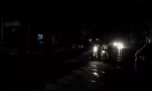 राजस्थान ,जम्मू-कश्मीर,और पंजाब के कई इलाकों में पाक ने किया   ड्रोन हमला, ब्लैक आउट ,सेना दे रही मुंहतोड़ जवाब; दो JF-17 गिराए