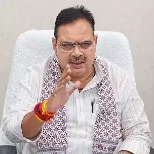 CM भजनलाल शर्मा ने बुलाई आपात बैठक, मंत्रियों के साथ मौजूदा हालात पर गहन मंथन CM भजनलाल शर्मा ने बुलाई आपात बैठक, मंत्रियों के साथ मौजूदा हालात पर गहन मंथन