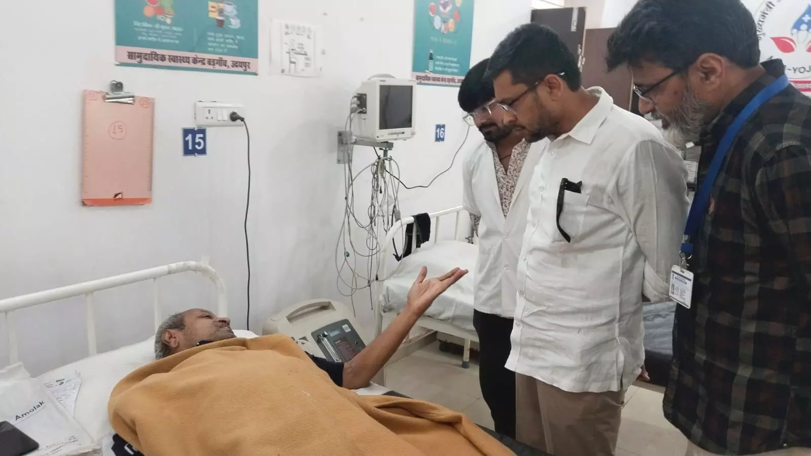 जिला कलक्टर नमित मेहता का बड़गांव दौरा