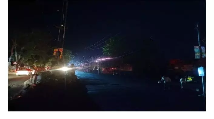 राजस्थान सहित 3 सीमावर्ती राज्यों के 9 शहरों में सुबह 6 बजे तक ब्लैकआउट राजस्थान सहित 3 सीमावर्ती राज्यों के 9 शहरों में सुबह 6 बजे तक ब्लैकआउट