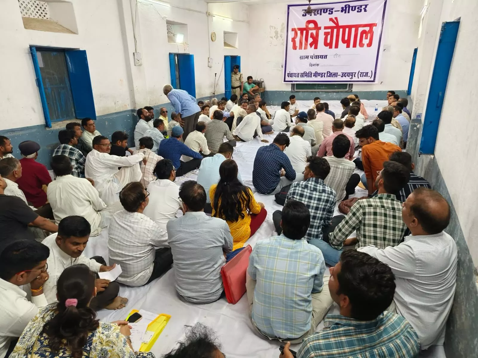 जिला कलक्टर ने सुने ग्रामीणों के अभाव-अभियोग जिला कलक्टर ने सुने ग्रामीणों के अभाव-अभियोग