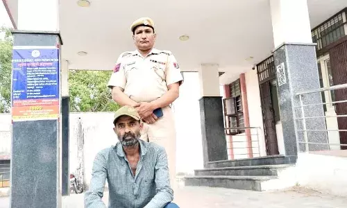 सात साल से फरार वारंटी गिरफ्तार सात साल से फरार वारंटी गिरफ्तार