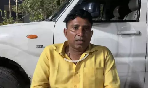 कबड्डी में घोटाले के विरोध में 74 दिन से चल रहा धरना स्थगित कबड्डी में घोटाले के विरोध में 74 दिन से चल रहा धरना स्थगित