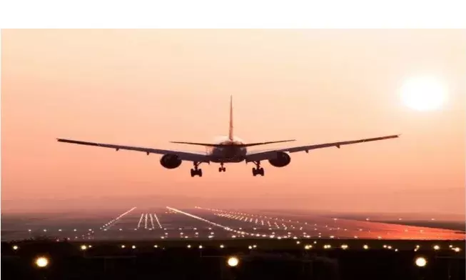 देश के 32 हवाई अड्डों को 15 मई तक नागरिक उड़ान संचालन के लिए बंद