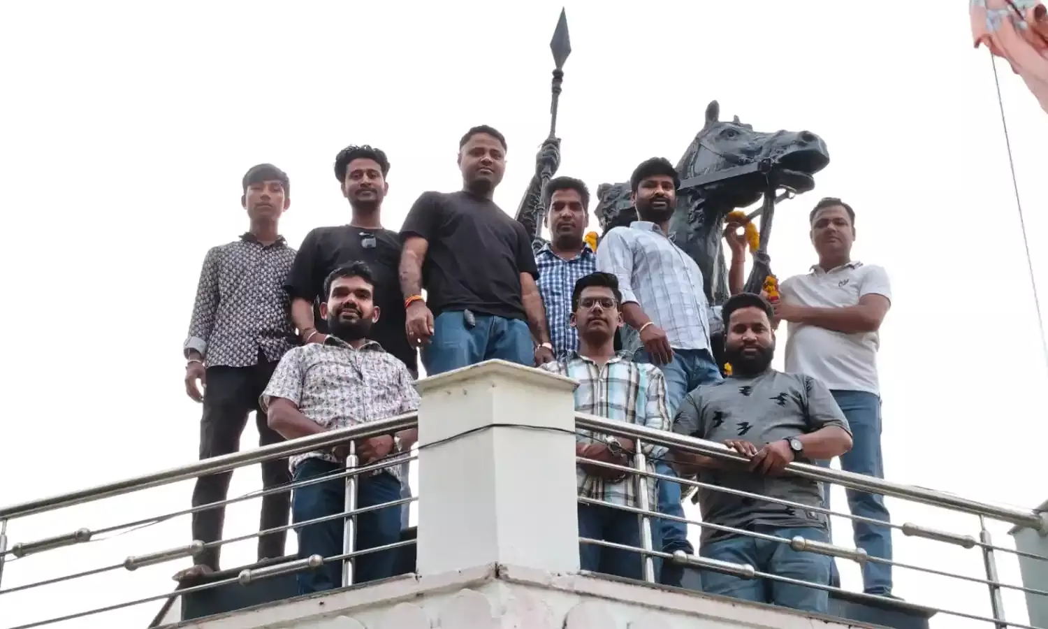 युवक कांग्रेस ने महाराणा प्रताप जयन्ती पर माल्यापर्ण एवं विचार गोष्ठी का किया आयोजन युवक कांग्रेस ने महाराणा प्रताप जयन्ती पर माल्यापर्ण एवं विचार गोष्ठी का किया आयोजन