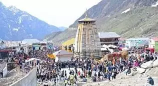 भारत-पाकिस्तान तनाव के बीच केदारनाथ हेली सेवा पर लगी रोक भारत-पाकिस्तान तनाव के बीच केदारनाथ हेली सेवा पर लगी रोक